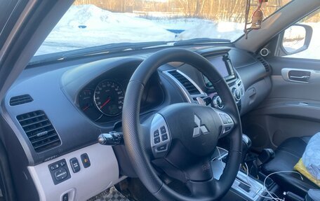 Mitsubishi Pajero Sport II рестайлинг, 2014 год, 1 850 000 рублей, 5 фотография