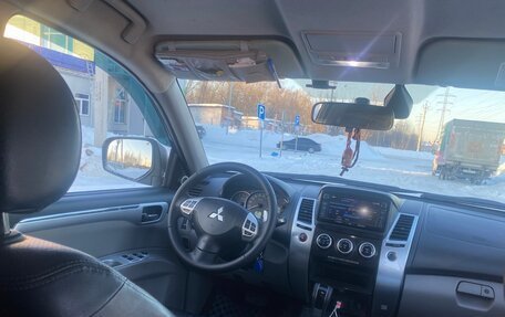 Mitsubishi Pajero Sport II рестайлинг, 2014 год, 1 850 000 рублей, 8 фотография