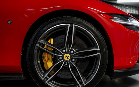 Ferrari Roma, 2025 год, 33 000 000 рублей, 6 фотография