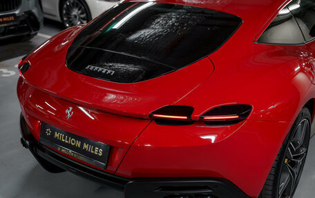 Ferrari Roma, 2025 год, 33 000 000 рублей, 12 фотография