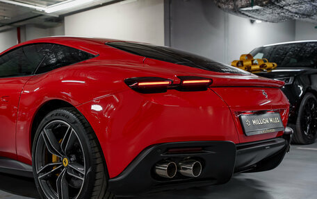 Ferrari Roma, 2025 год, 33 000 000 рублей, 13 фотография