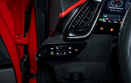 Ferrari Roma, 2025 год, 33 000 000 рублей, 28 фотография