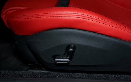 Ferrari Roma, 2025 год, 33 000 000 рублей, 24 фотография