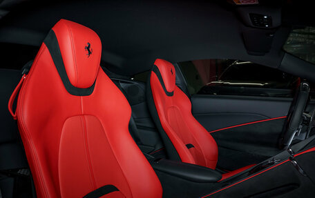 Ferrari Roma, 2025 год, 33 000 000 рублей, 37 фотография