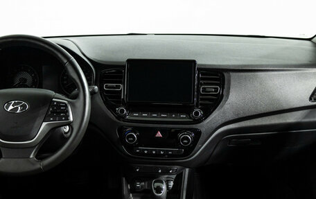 Hyundai Solaris II рестайлинг, 2021 год, 1 699 700 рублей, 14 фотография