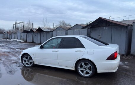 Toyota Altezza, 1999 год, 649 000 рублей, 2 фотография