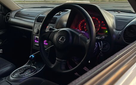 Toyota Altezza, 1999 год, 649 000 рублей, 13 фотография