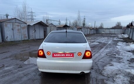 Toyota Altezza, 1999 год, 649 000 рублей, 4 фотография