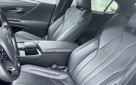 Lexus ES VII, 2020 год, 3 950 000 рублей, 13 фотография