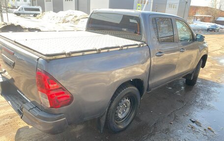 Toyota Hilux VIII, 2019 год, 2 699 000 рублей, 8 фотография