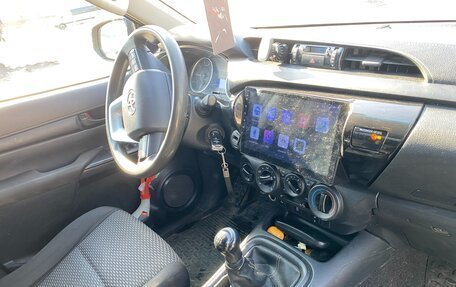 Toyota Hilux VIII, 2019 год, 2 699 000 рублей, 6 фотография