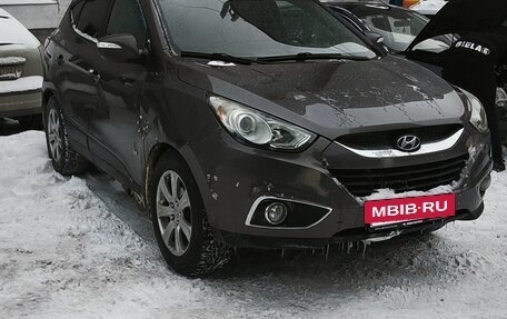 Hyundai ix35 I рестайлинг, 2011 год, 1 000 000 рублей, 2 фотография