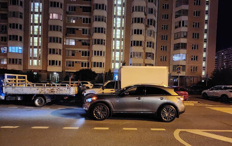 Infiniti QX70, 2017 год, 1 750 000 рублей, 6 фотография