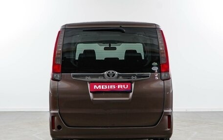 Toyota Noah III, 2017 год, 1 738 888 рублей, 4 фотография