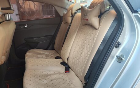 Hyundai Solaris II рестайлинг, 2021 год, 1 200 000 рублей, 11 фотография