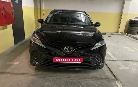 Toyota Camry, 2020 год, 2 900 000 рублей, 8 фотография