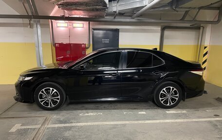 Toyota Camry, 2020 год, 2 900 000 рублей, 15 фотография