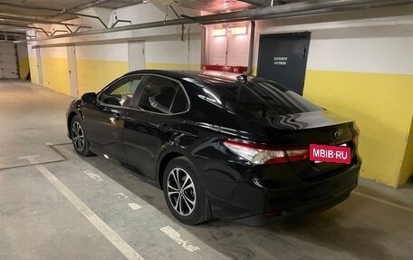 Toyota Camry, 2020 год, 2 900 000 рублей, 16 фотография