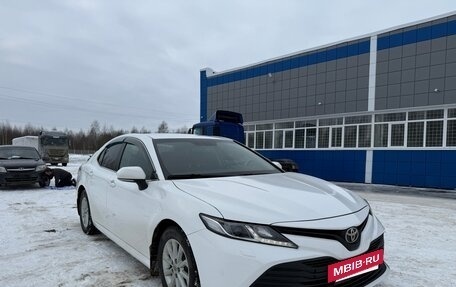 Toyota Camry, 2018 год, 2 700 000 рублей, 20 фотография