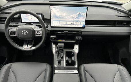 Toyota RAV4, 2026 год, 4 990 000 рублей, 10 фотография