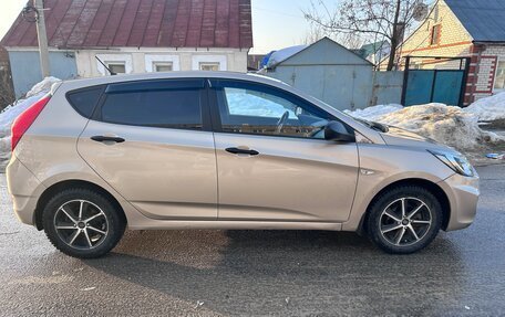 Hyundai Solaris II рестайлинг, 2012 год, 645 000 рублей, 2 фотография