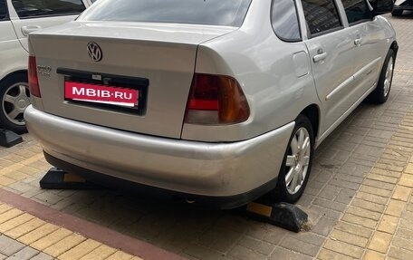 Volkswagen Polo III рестайлинг, 2000 год, 250 000 рублей, 2 фотография