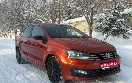 Volkswagen Polo VI (EU Market), 2018 год, 1 200 000 рублей, 2 фотография