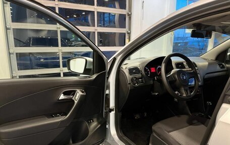 Volkswagen Polo VI (EU Market), 2012 год, 745 000 рублей, 19 фотография