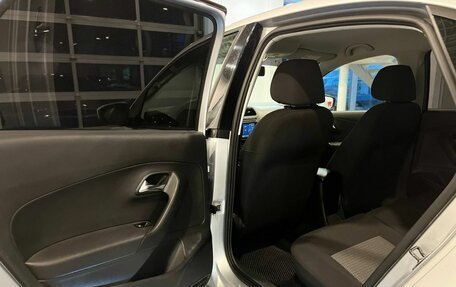 Volkswagen Polo VI (EU Market), 2012 год, 745 000 рублей, 22 фотография