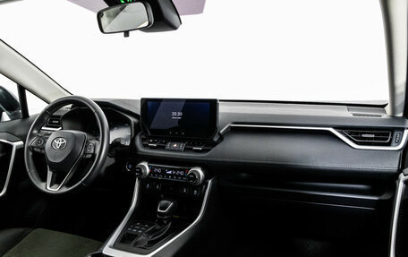 Toyota RAV4, 2023 год, 3 999 000 рублей, 12 фотография