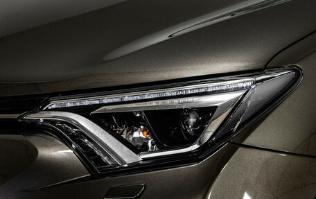 Toyota RAV4, 2018 год, 2 849 000 рублей, 2 фотография