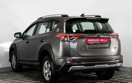 Toyota RAV4, 2018 год, 2 849 000 рублей, 8 фотография