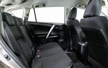 Toyota RAV4, 2018 год, 2 849 000 рублей, 19 фотография