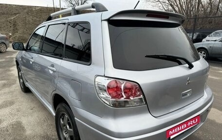 Mitsubishi Outlander III рестайлинг 3, 2004 год, 735 000 рублей, 11 фотография