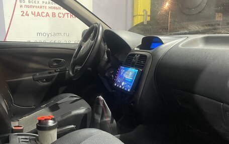 Mitsubishi Carisma I, 2000 год, 90 000 рублей, 8 фотография