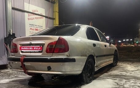 Mitsubishi Carisma I, 2000 год, 90 000 рублей, 7 фотография