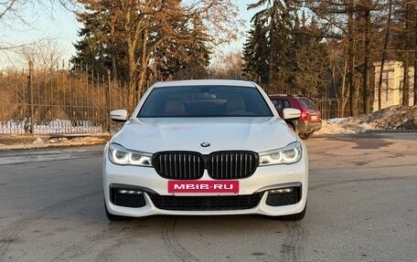 BMW 7 серия, 2018 год, 3 350 000 рублей, 2 фотография