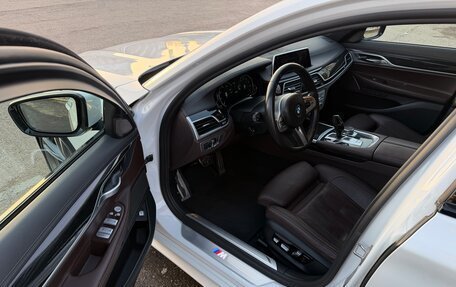 BMW 7 серия, 2018 год, 3 350 000 рублей, 8 фотография