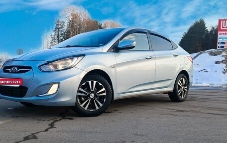 Hyundai Solaris II рестайлинг, 2012 год, 660 000 рублей, 2 фотография