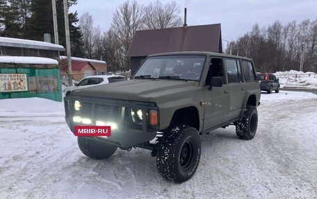 Nissan Patrol, 1990 год, 620 000 рублей, 3 фотография
