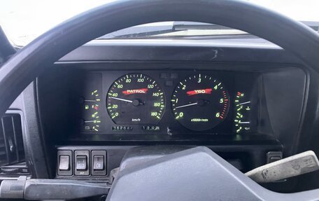 Nissan Patrol, 1990 год, 620 000 рублей, 16 фотография