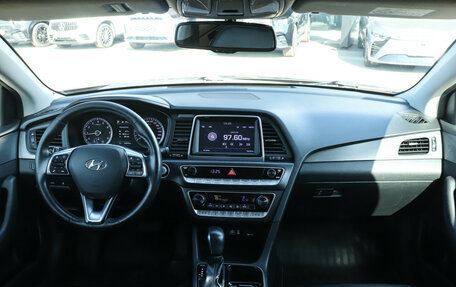 Hyundai Sonata VII, 2017 год, 1 880 000 рублей, 12 фотография