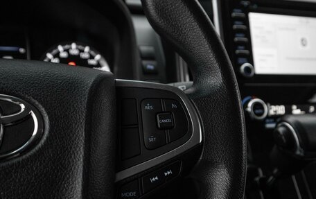 Toyota HiAce H200, 2021 год, 5 350 000 рублей, 23 фотография