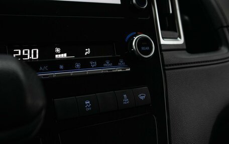 Toyota HiAce H200, 2021 год, 5 350 000 рублей, 26 фотография