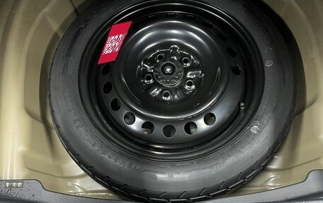 Toyota Camry, 2021 год, 3 350 000 рублей, 14 фотография