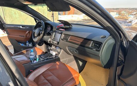 Volkswagen Touareg III, 2013 год, 2 555 000 рублей, 9 фотография