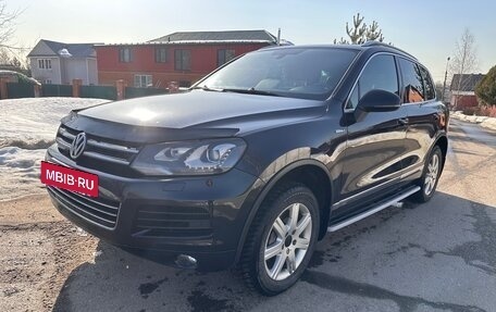 Volkswagen Touareg III, 2013 год, 2 555 000 рублей, 7 фотография