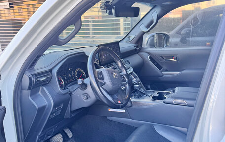 Toyota Land Cruiser, 2021 год, 10 000 000 рублей, 9 фотография