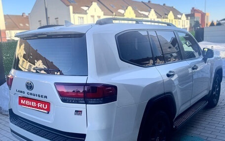 Toyota Land Cruiser, 2021 год, 10 000 000 рублей, 4 фотография