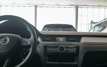 Skoda Rapid I, 2017 год, 1 050 000 рублей, 18 фотография